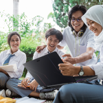 Revolusi Electronic Learning & Digitalisasi Pendidikan Di Indonesia
