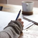Manfaat Menulis Surat Untuk Diri Sendiri Ampuh Atasi Depresi