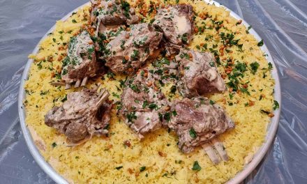 Uniknya Mansaf Amman: Daging Domba Kuah Jameed Yordania