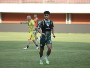 Hokky Caraka Makin Tajam Kawal Lini Serang PSS Sleman