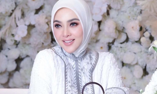 Syahrini Siap Comeback Ke Panggung Musik Pasca-Melahirkan