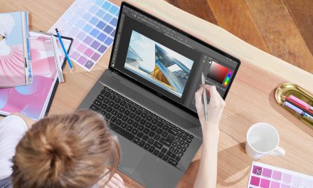 MSI Creator Z17 HX Studio A14V Usung Layar Pen-Supported